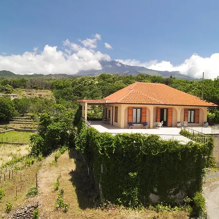Holiday home Le Vigne - Overlooking Etna Adrano